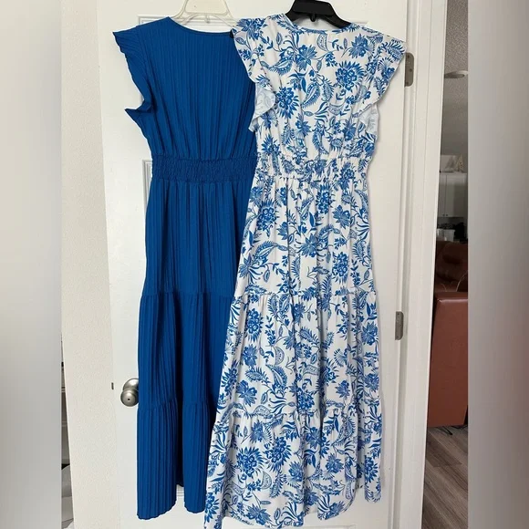 SHEIN Blue Floral & Solid Royal Blue V-Neck Maxi Dresses - Picture 2 of 2